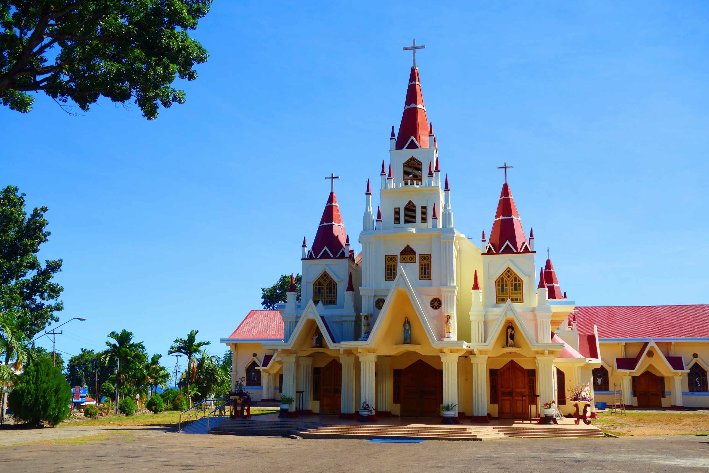 12 larantuka.webp